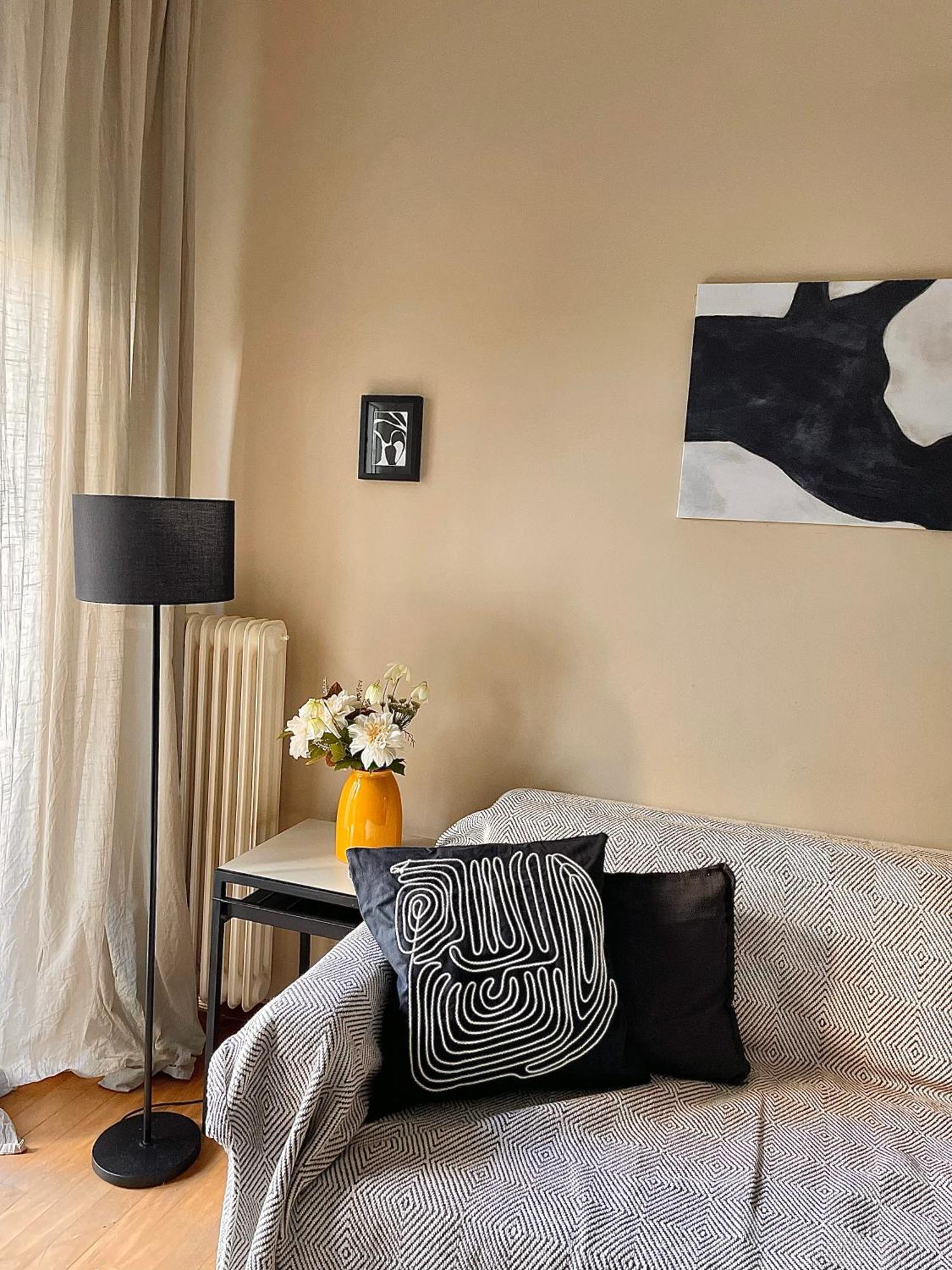 Comfy And Spacious Two Bedroom Apartment With Balcony Athen Eksteriør billede